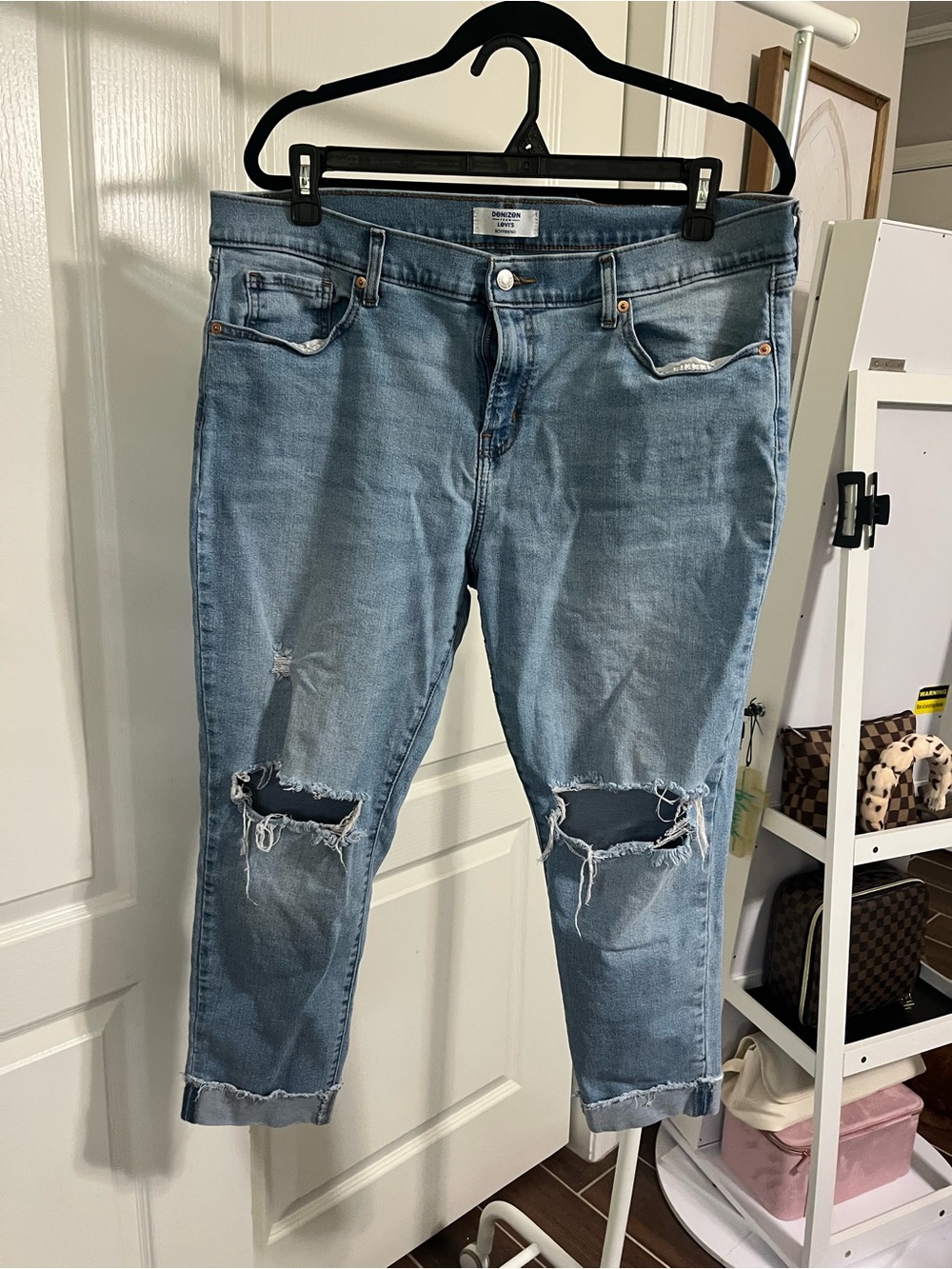 Denizen from Levi's Light Blue Distressed Cropped Jeans